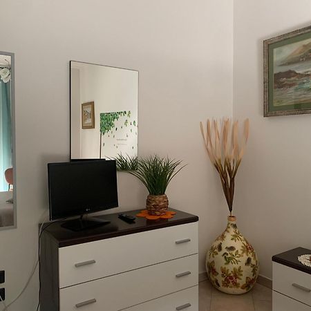 La Dimora Di Paola Apartman Lecce Kültér fotó