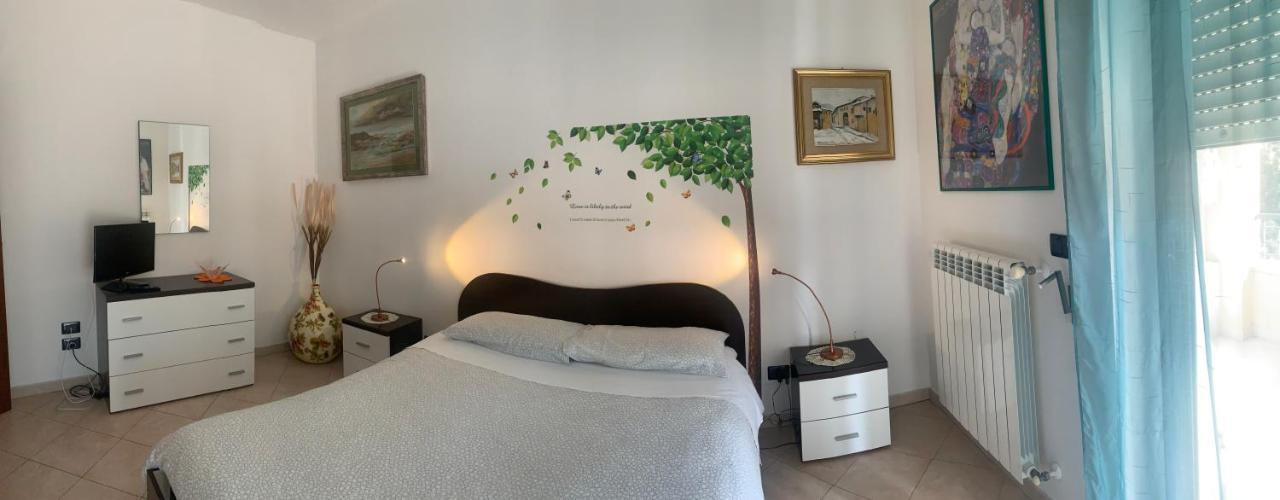 La Dimora Di Paola Apartman Lecce Kültér fotó