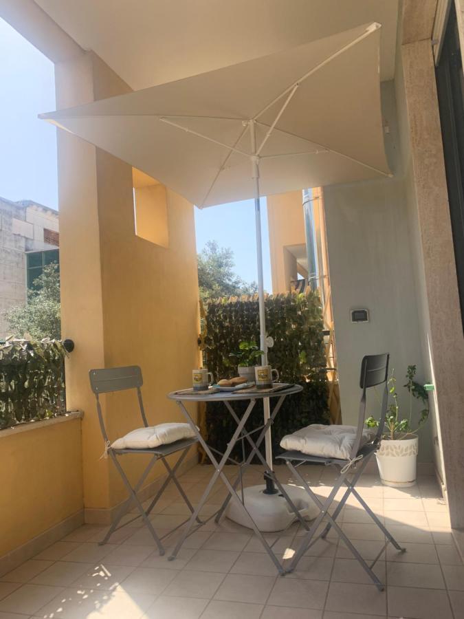 La Dimora Di Paola Apartman Lecce Kültér fotó