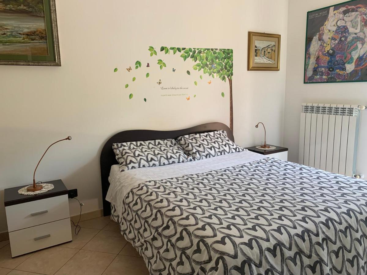 La Dimora Di Paola Apartman Lecce Kültér fotó