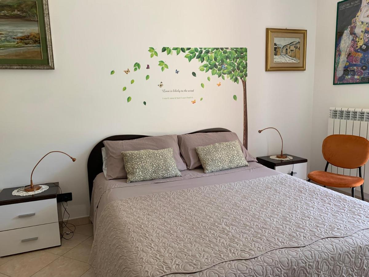 La Dimora Di Paola Apartman Lecce Kültér fotó